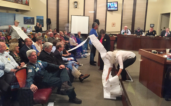 Benicians for a Safe and Healthy Community presented the city council with a petition signed by over 4,000 people who are opposed to Valero’s oil train project. 