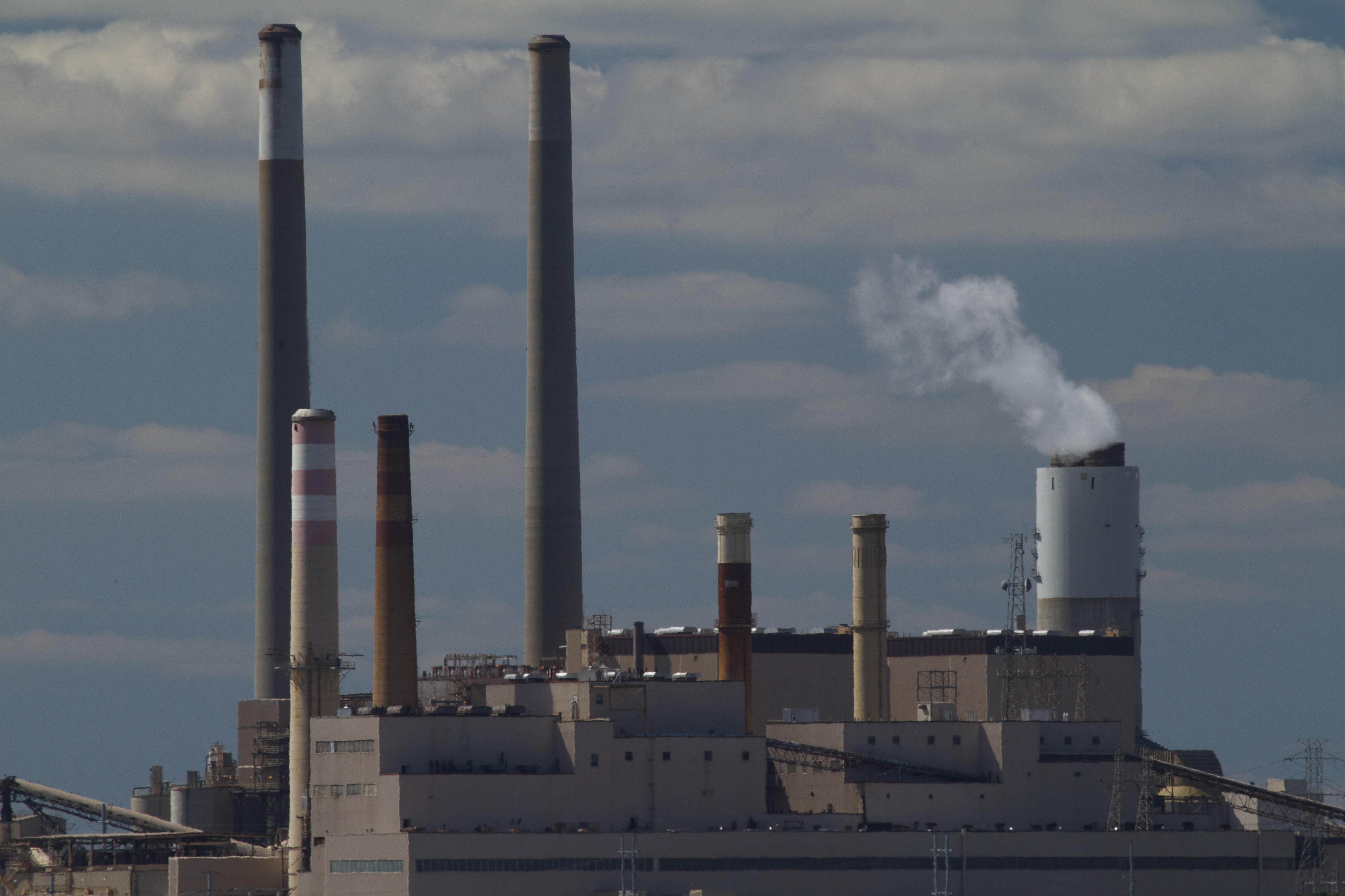 Image of Wagner Coal Plant next to Brandon Shores Coal Plant