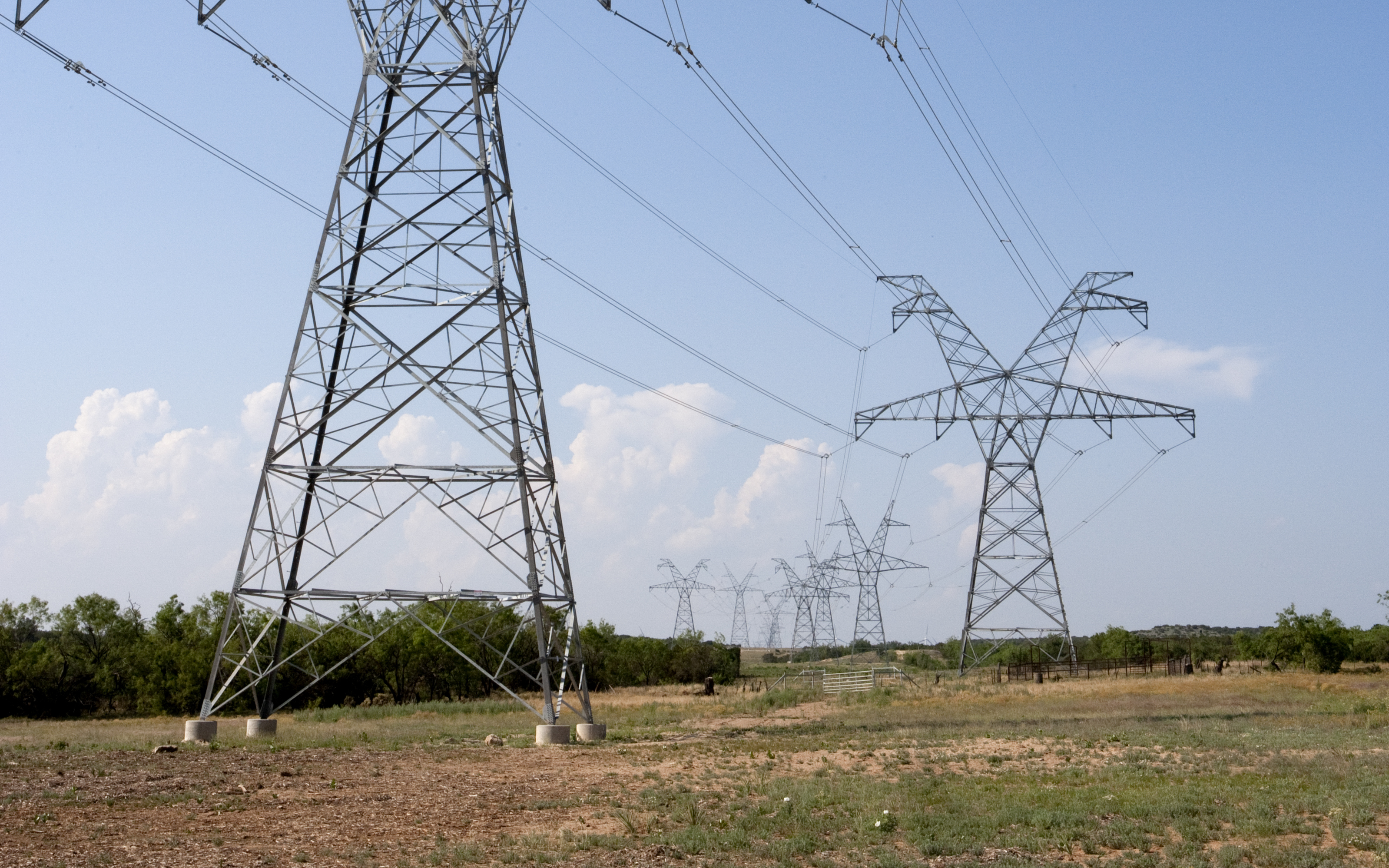 Electric transmission lines texas