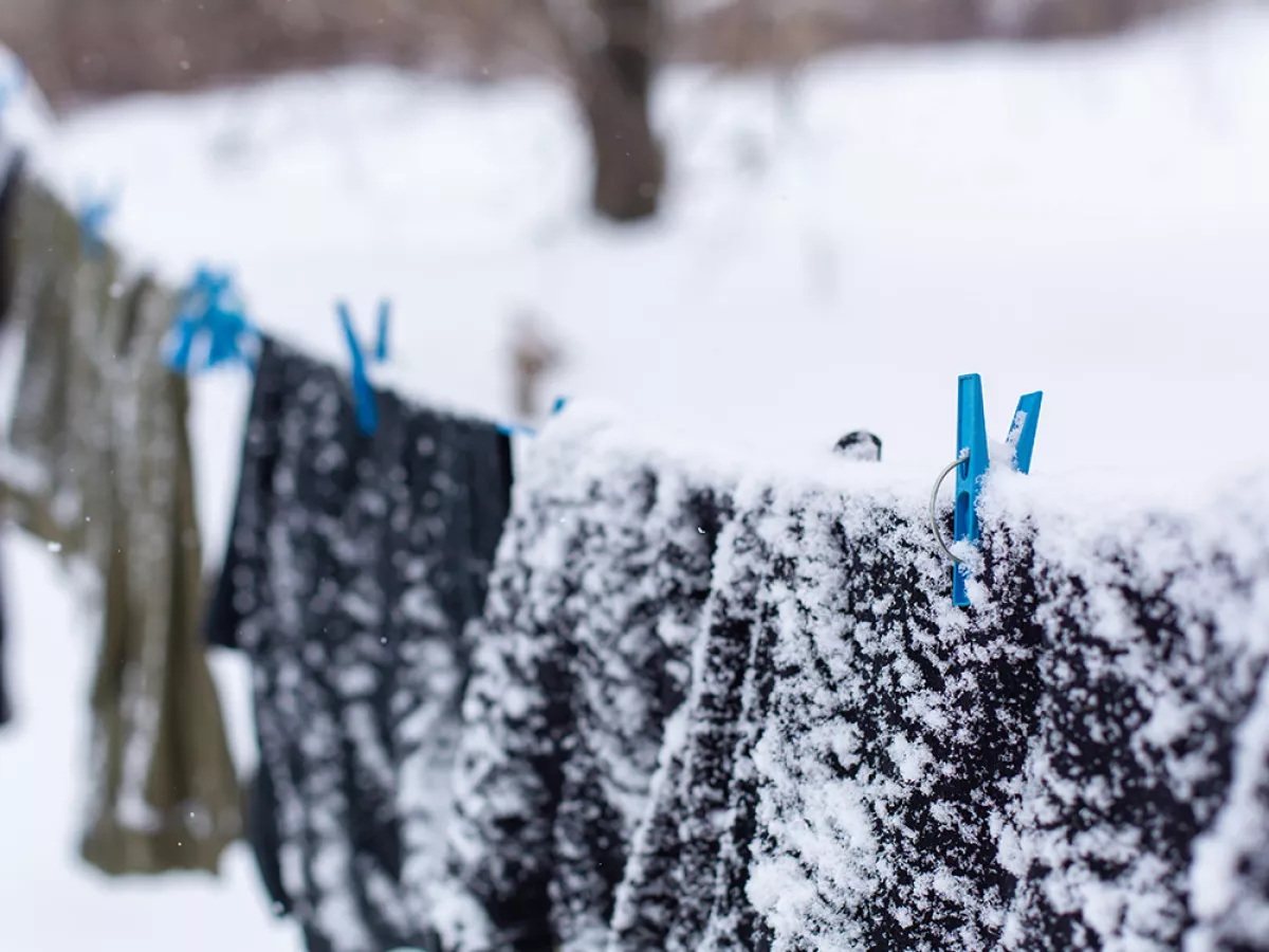 Drying laundry 2025 outside in winter