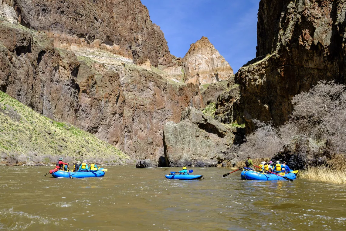 People kayaking  in Owyhee Canyon 