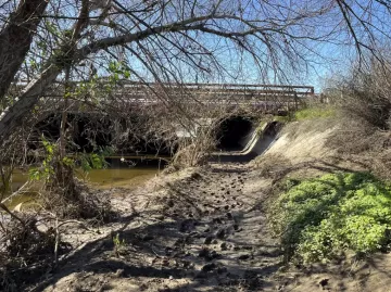 Palo Alto Baylands underpass during regular tide.