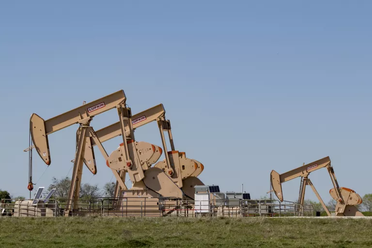 oil wells in texas