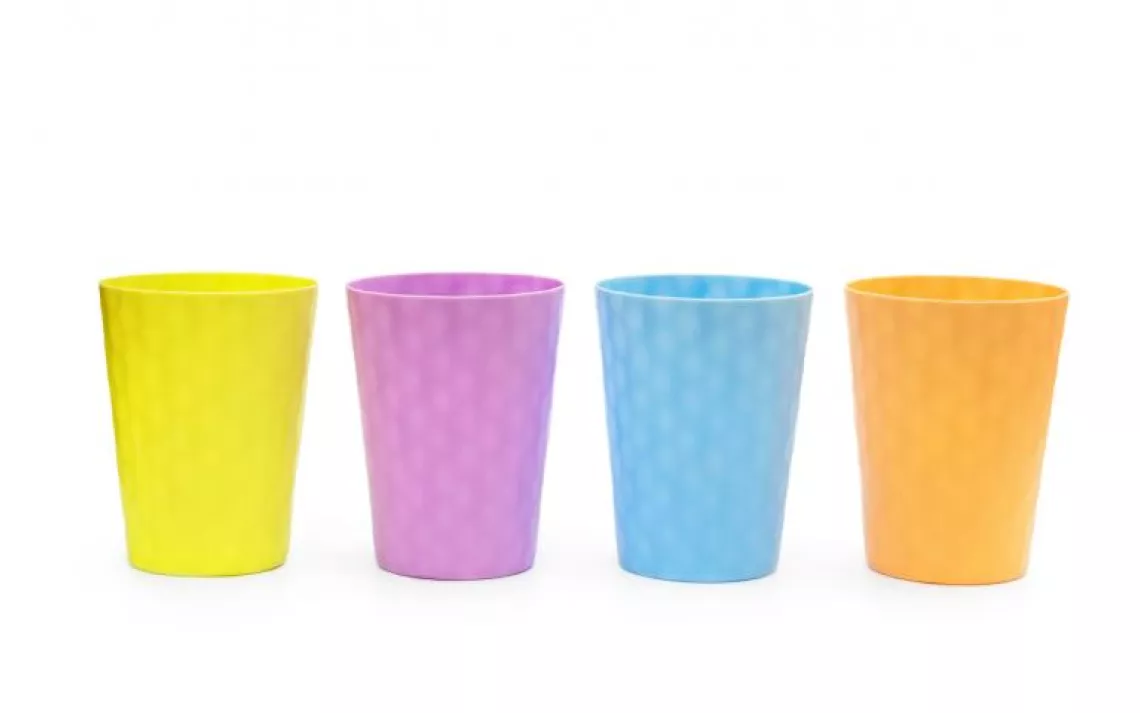 colored cups