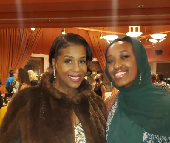 Outdoor Afro founder Rue Mapp poses for a photo with OAK Intern Ayodele Abdul-Hadi.