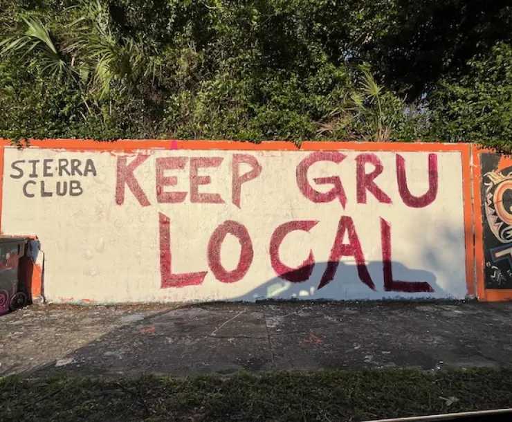 Mural painting with KEEP GRU LOCAL