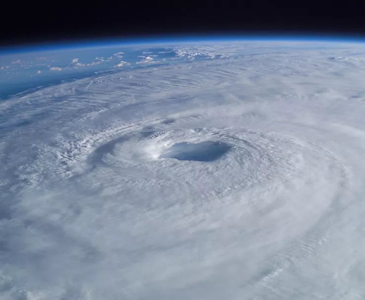 1200px-Hurricane_Isabel_from_ISS.jpg