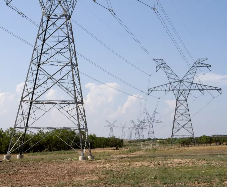 Electric transmission lines texas-Al Braden-2012-attribution required (106).jpg