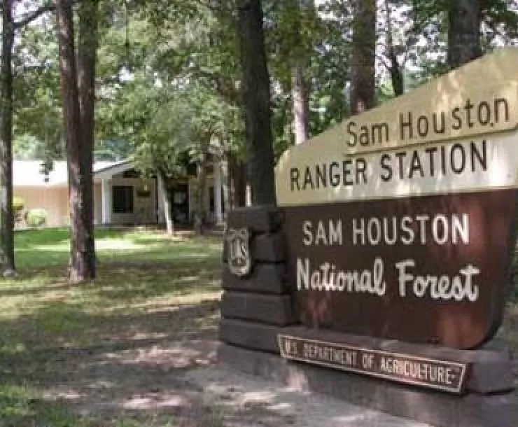 Sam_Houston_National_Forest_sign.jpg